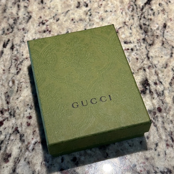 I am selling a Gucci Marmont card case. It was purchased in December 2022. - Picture 4 of 5